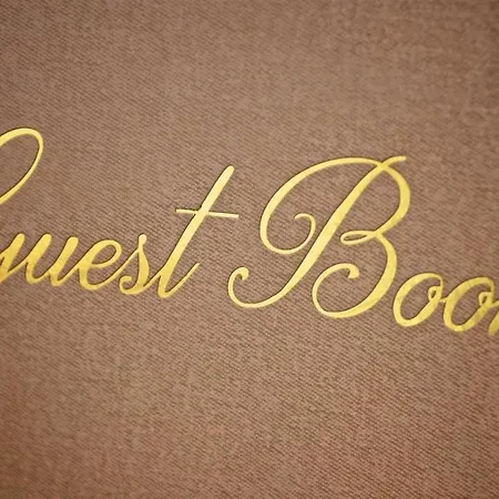 Moseltraum-fewo Mit Klimaanlage-burgblick Und Balkon ベルンカステル・クース