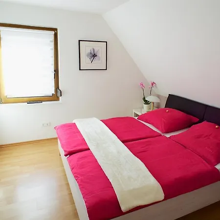 Moseltraum-fewo Mit Klimaanlage-burgblick Und Balkon Apartamento *