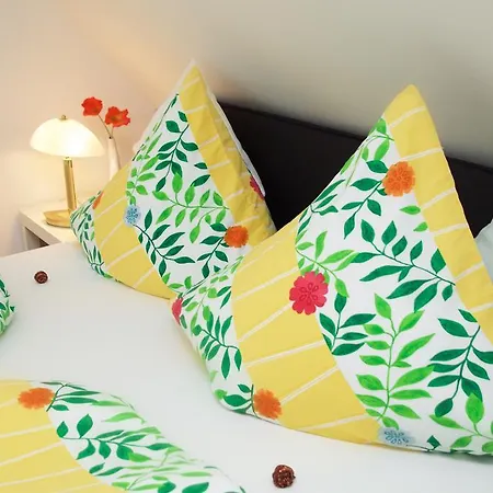 アパート Moseltraum-fewo Mit Klimaanlage-burgblick Und Balkon