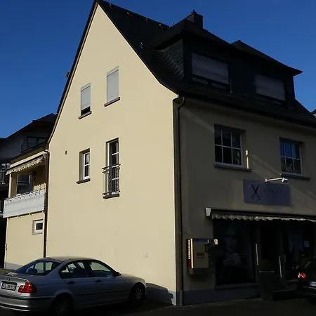 Apartamento Moseltraum-fewo Mit Klimaanlage-burgblick Und Balkon
