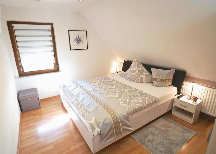 Moseltraum-fewo Mit Klimaanlage-burgblick Und Balkon * ברנקסטל - קיס