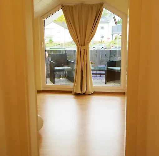 Moseltraum-fewo Mit Klimaanlage-burgblick Und Balkon