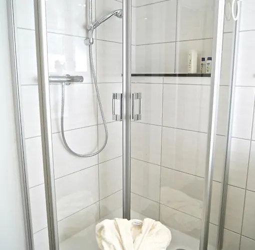 Moseltraum-fewo Mit Klimaanlage-burgblick Und Balkon * ברנקסטל - קיס