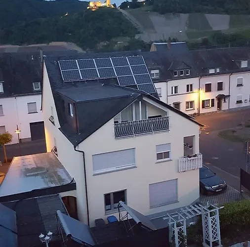 Moseltraum-fewo Mit Klimaanlage-burgblick Und Balkon *